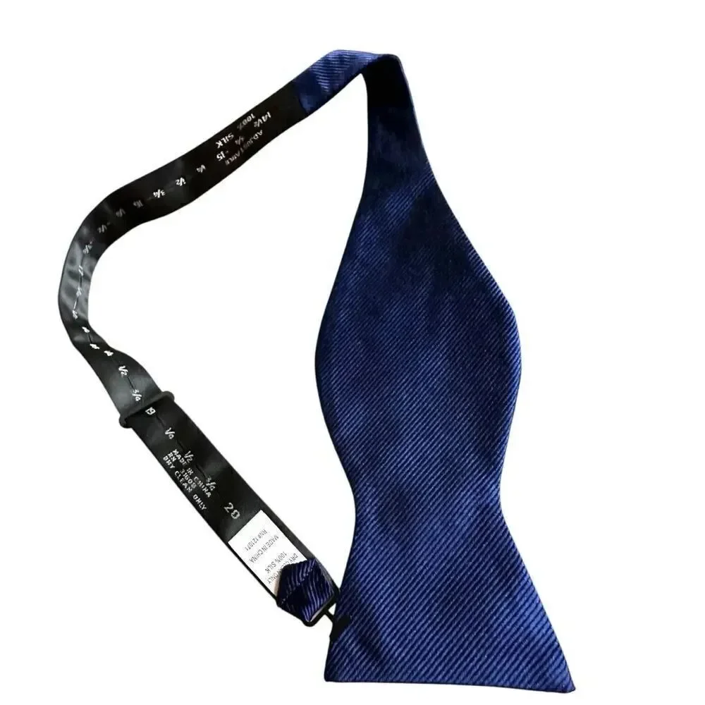Classic Navy Blue Silk Bow Tie - Timeless Elegance